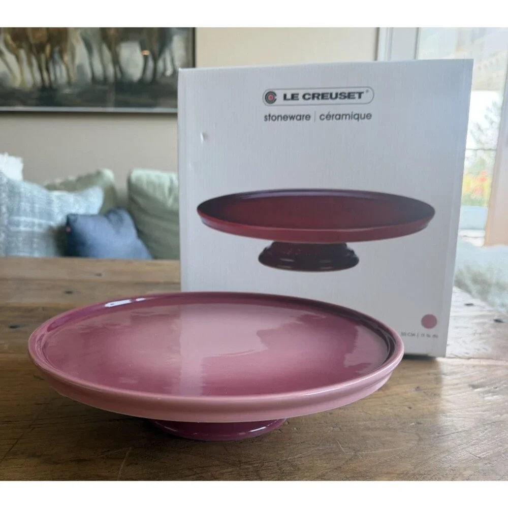 Le Creuset  Stoneware Footed Cake Stand 30 cm  11.75